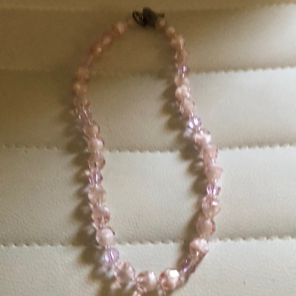 Beautifully handmade pink beaded necklace